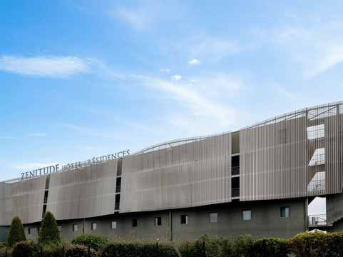 波尔多贝格勒竞技场舒适公寓式酒店