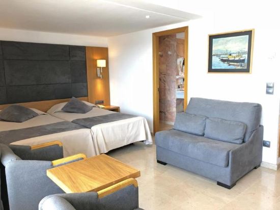 Hotel Mirador Room Type - Family Room