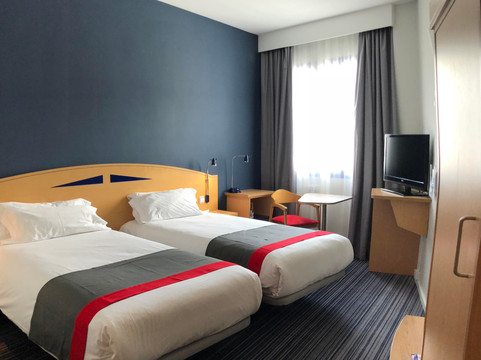 Cobena酒店住宿-Holiday Inn Express Madrid-san Sebastian D/l Reyes By IHG