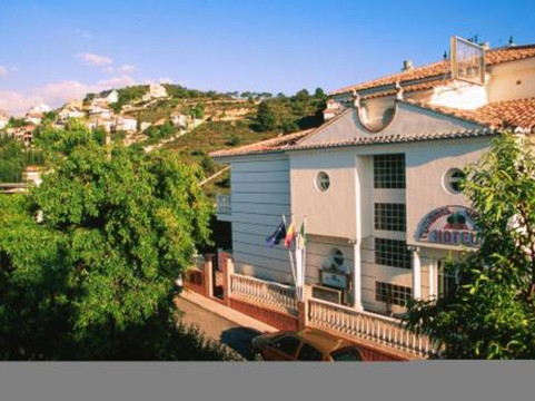 拉苏维亚酒店住宿-Hotel Cumbres Verdes