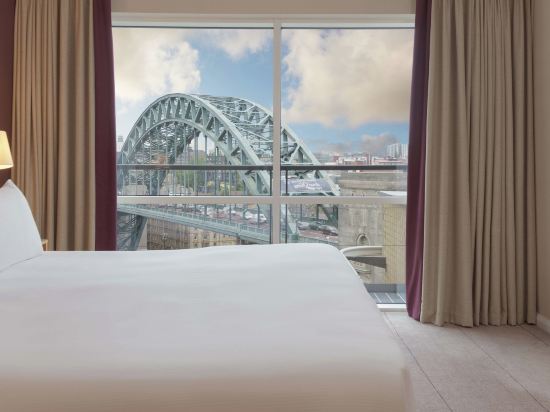 Hilton Newcastle Gateshead Room Type - KING ONE BEDROOM SUITE