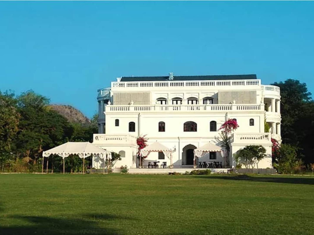 Bhadbha酒店住宿-Kathiwada Raaj Mahal