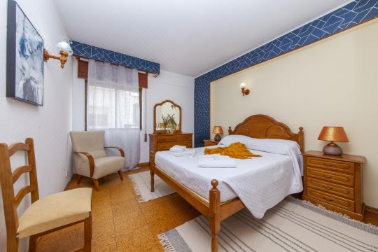 B78 - Fragoso Downtown Apartment