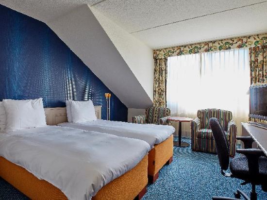 Carlton President Room Type - Standard Twin Room