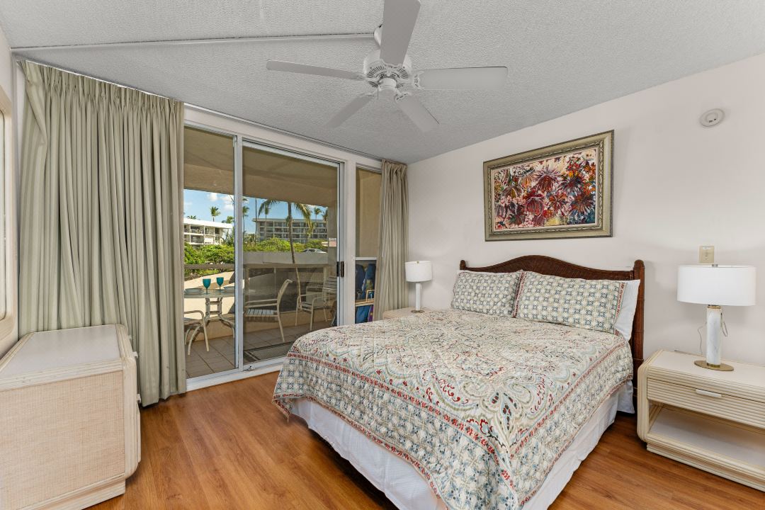 Spacious Condo Across the Street from Maui's Best Beaches G304