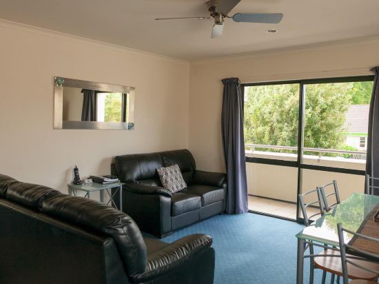 Stadium Motel Room Type - Three-Bedroom Apartment Stadium Motel Room Type - Three-Bedroom Apartment