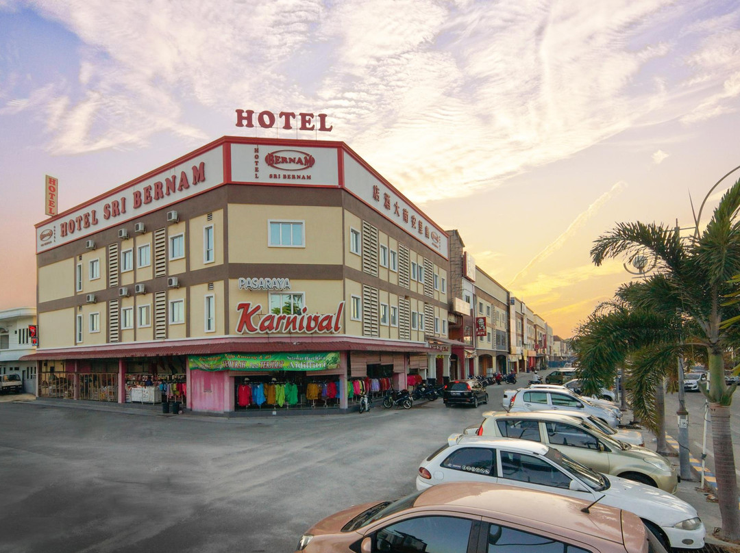 Hutan Melintang酒店住宿-Sri Bernam Hotel