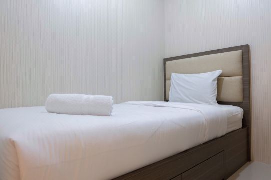 Clean 2Br Bassura City Apartment