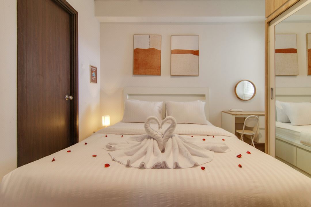 2BR Aspen Peak Residence W/Pool