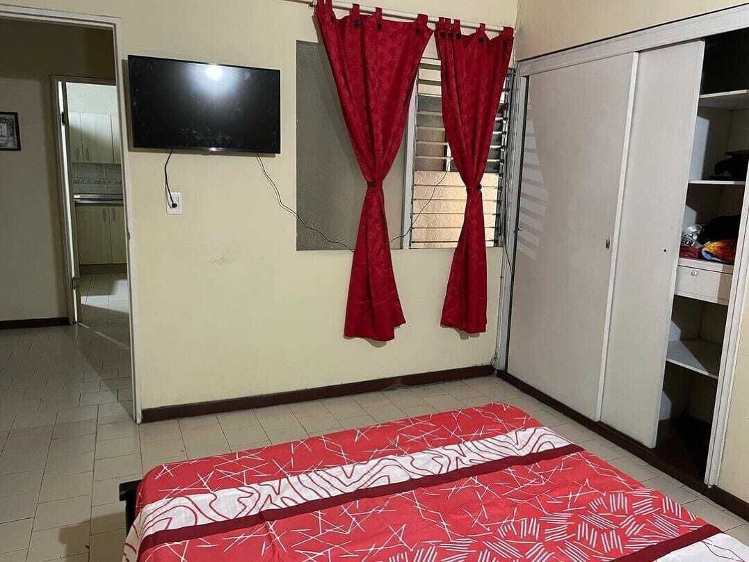 Friends Gather Hostal
