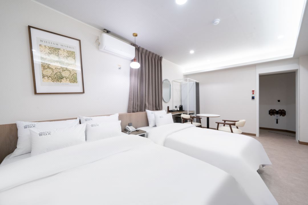 Jecheon Hotel Box