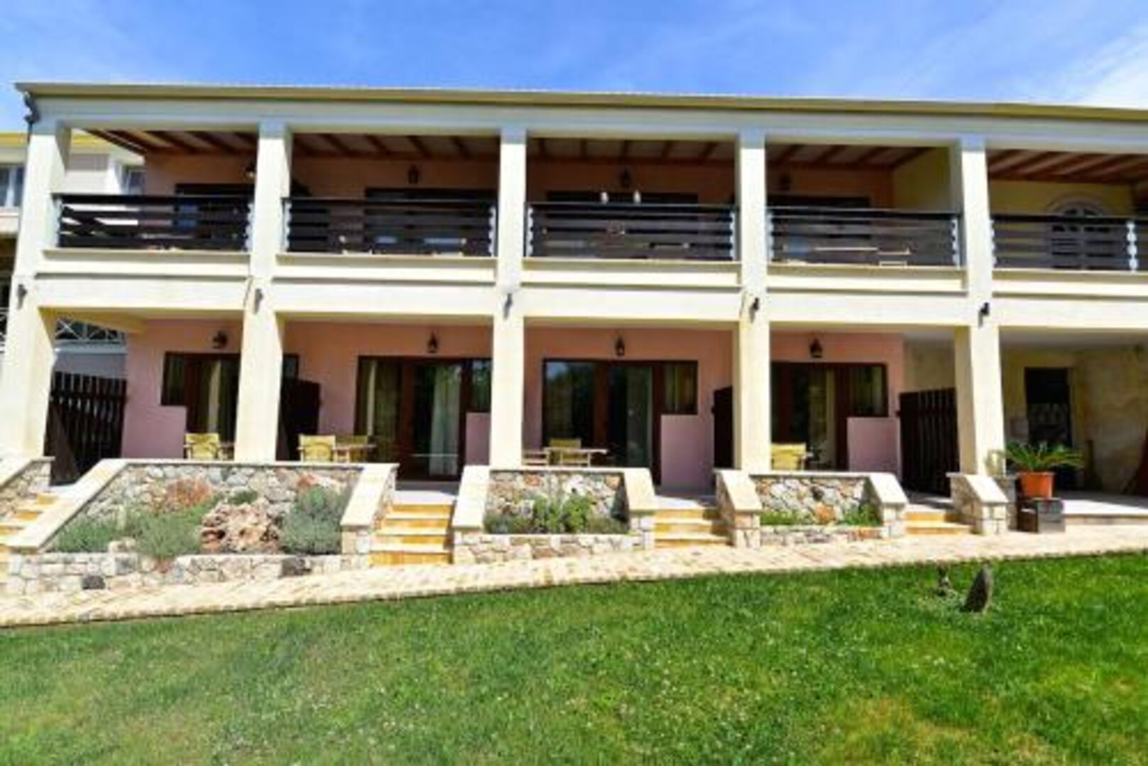 美杜莎力士公寓式酒店-官方