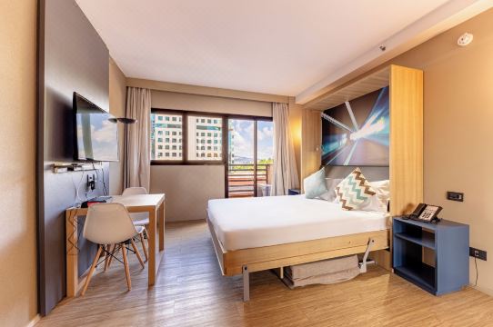 Aps - Alpha Stay by Anora Spaces