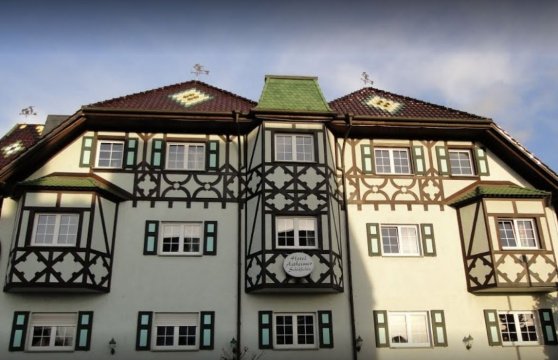 阿斯海默施罗申酒店-官方