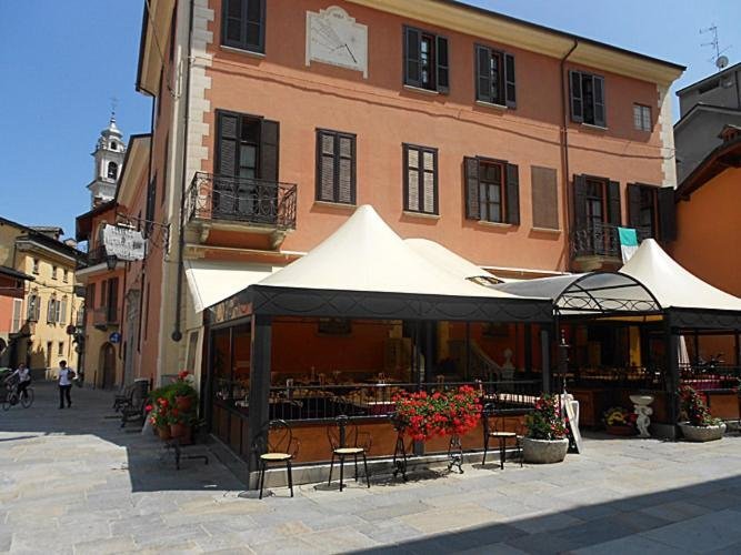 Albergo Ristorante Cavallo Bianco-官方