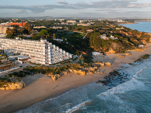 Monicca Collection Suites & Residences