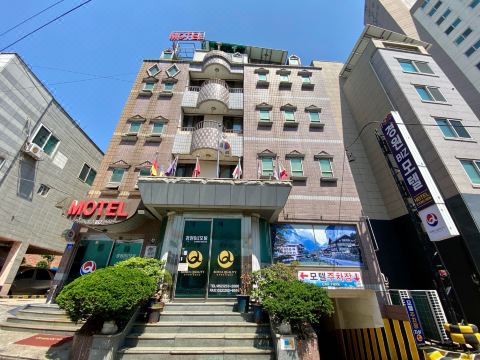 Ulsan Jeonhadong Gyeongwon Biz