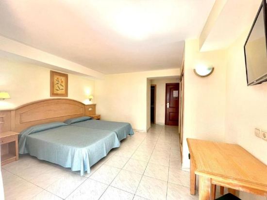 Apartamentos Park Plaza Room Type - Studio ( 3 Adults) Apartamentos Park Plaza Room Type - Studio ( 3 Adults)