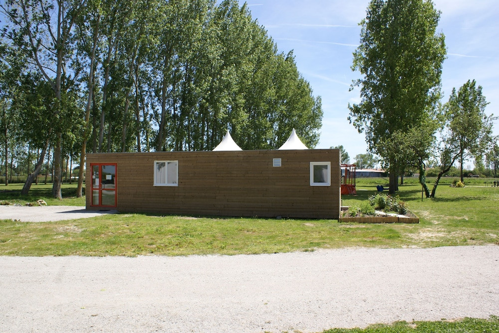蒙马特旅馆