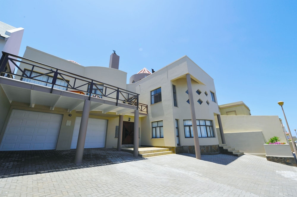 蓝百合朗斯特兰德自助式住宿