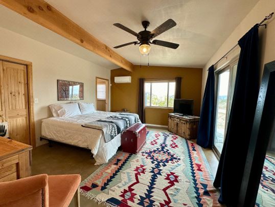 Spy Mountain Hideaway on 5 Acres W/ Hot Tub & Privacy! 1 Bedroom Home by RedAwning