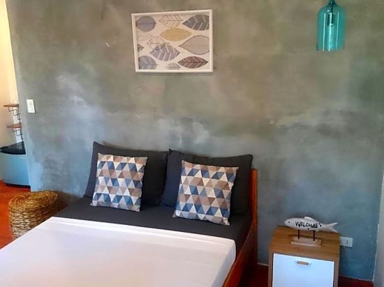 Alona Pawikan Room Type - Bungalow