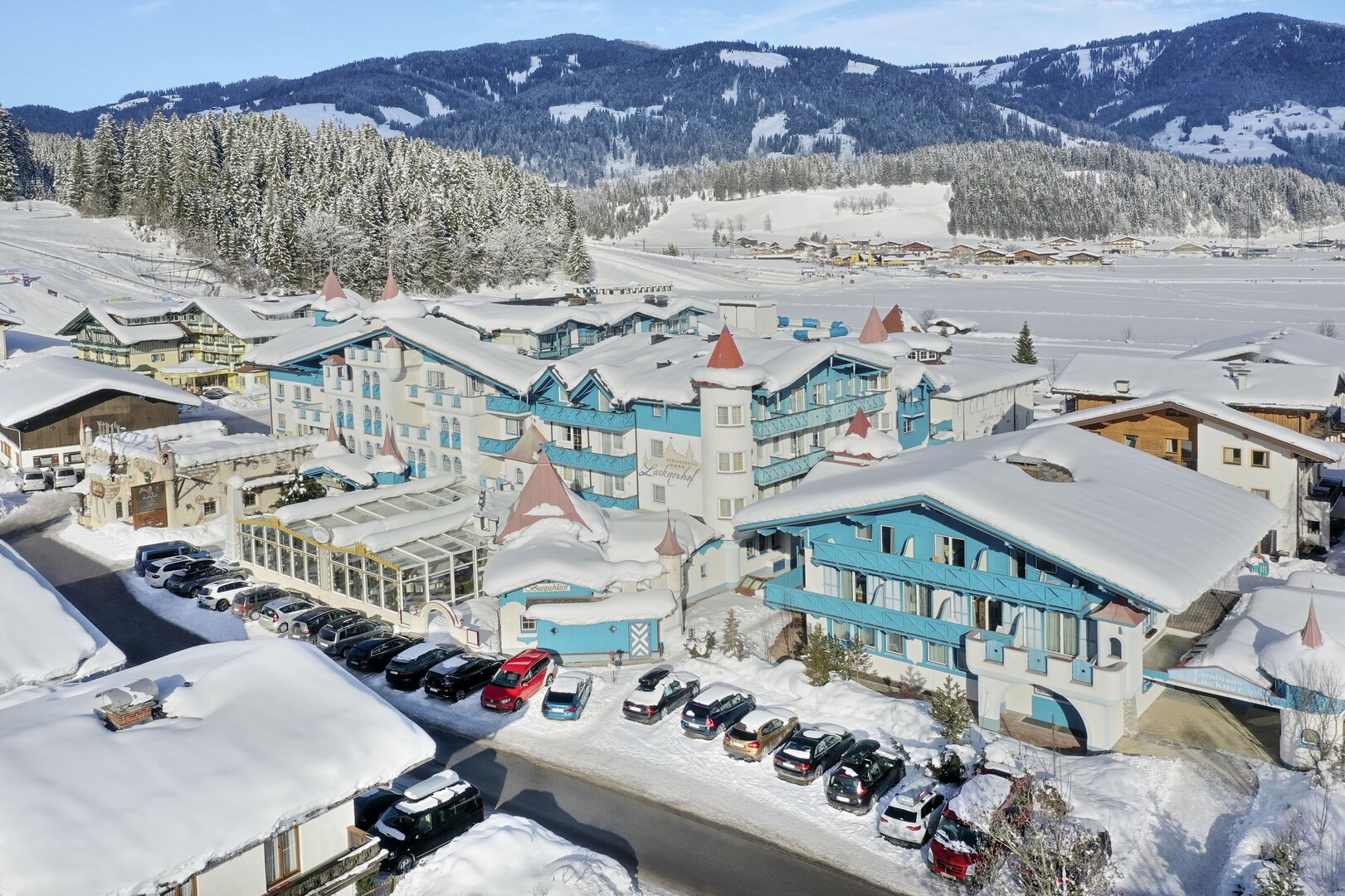 Schlosshotel Lacknerhof-官方