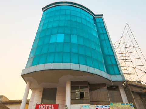 OYO 62700 Hotel Surya Inn