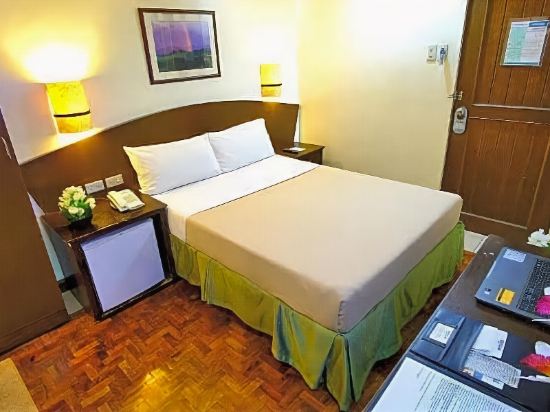 Fersal Hotel Manila Room Type - Deluxe Queen Room