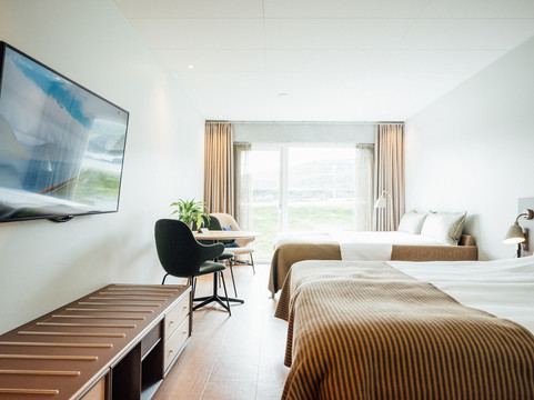 Midvagur酒店住宿-佛洛雅酒店