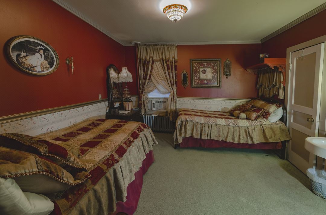 Armour's Hotel