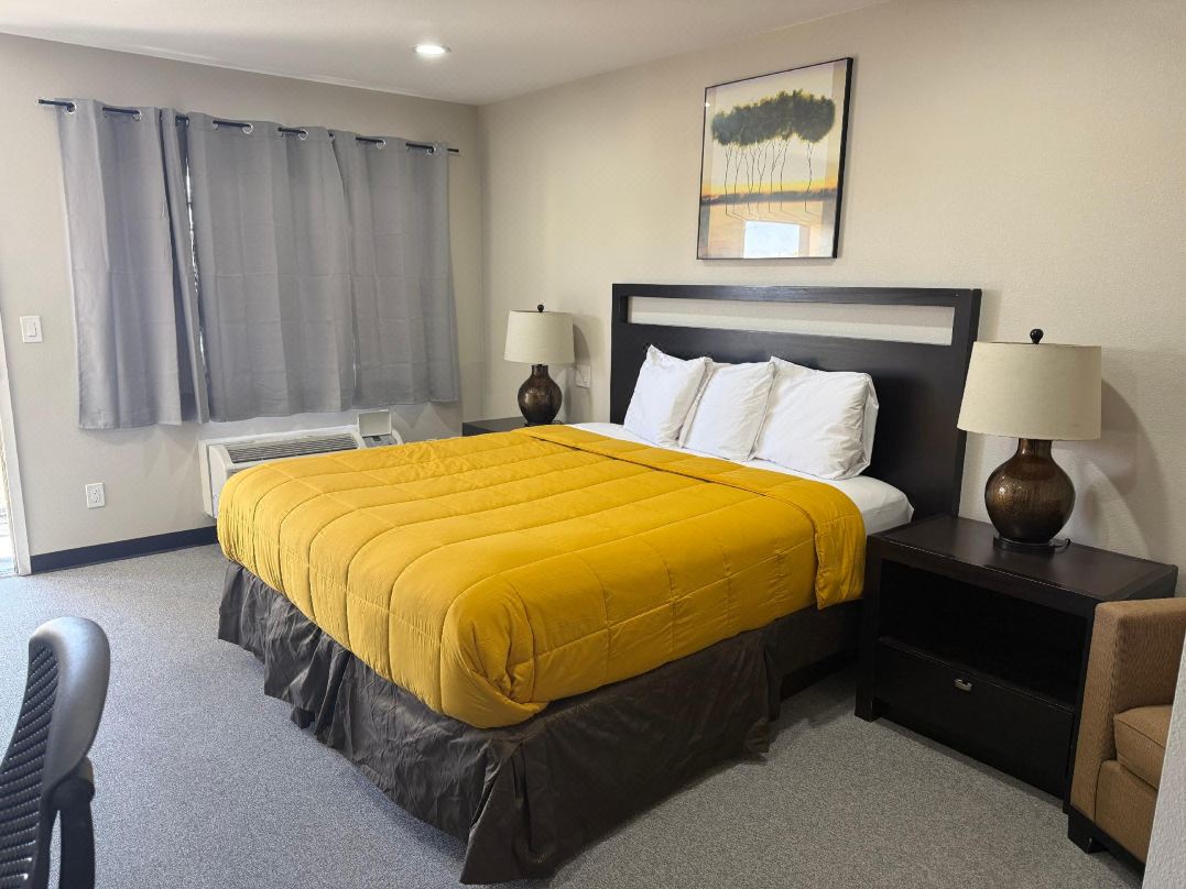 American Inn & Suites LAX Airport