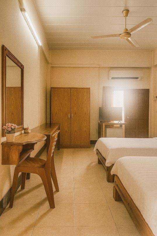 Porn 2 Hotel