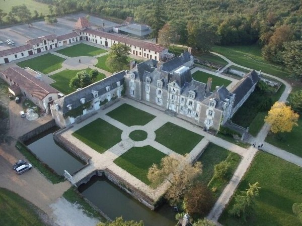 乐多门苔丝利酒店-官方