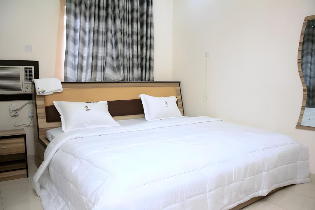 Mayoral Hotel & Suite