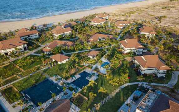 鲁滨逊 南会安-官方