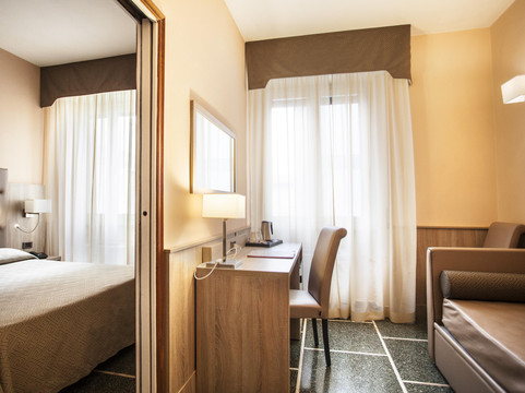 拉佩斯酒店主图