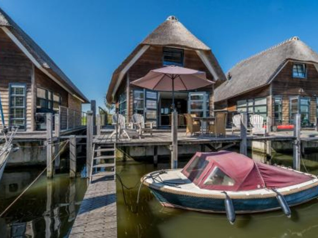 Nautic Rentals - Watervilla's Zuiderhoeve
