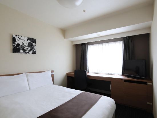 Hiroshima Tokyu REI Hotel Room Type - Double Room with Small Double Bed - Non-Smoking Hiroshima Tokyu REI Hotel Room Type - Double Room with Small Double Bed - Non-Smoking