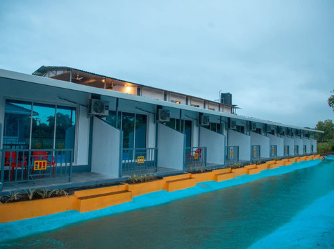 阳光河触觉度假村