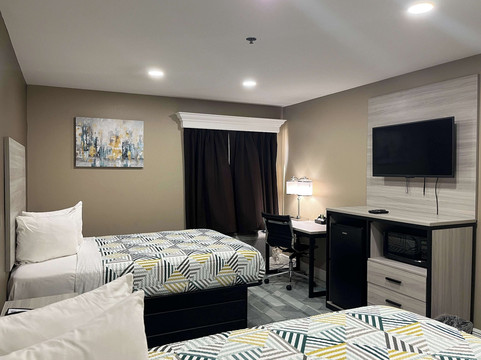 Clairmont Inn & Suites