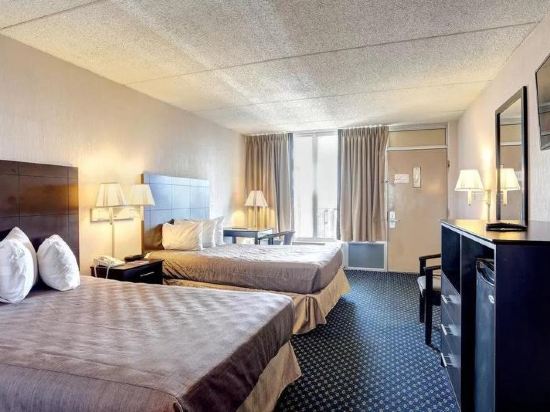 Fiddler's Inn Room Type - Deluxe King Room - Non-Smoking