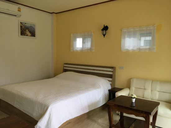 Baan Penny Room Type - Queen Room with Balcony Baan Penny Room Type - Queen Room with Balcony
