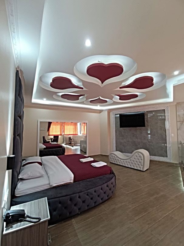 Hostal Kapital City
