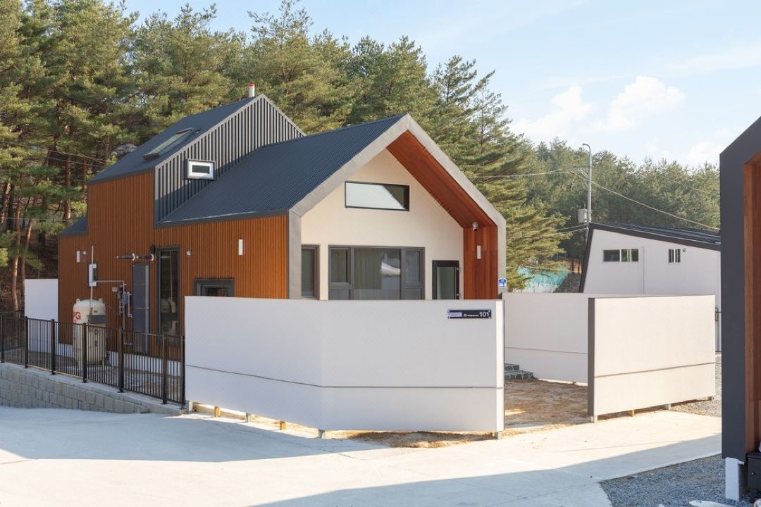 Private Gangneung Gamseong Stay JD