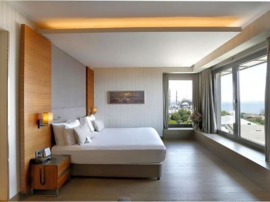 Hotel Arcadia Blue Istanbul Room Type - Corner Deluxe