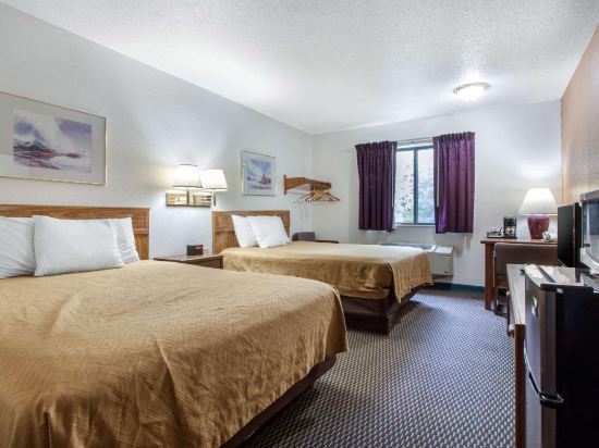 Econo Lodge Room Type - Room, 2 Queen Beds, Accessible, Non Smoking Econo Lodge Room Type - Room, 2 Queen Beds, Accessible, Non Smoking