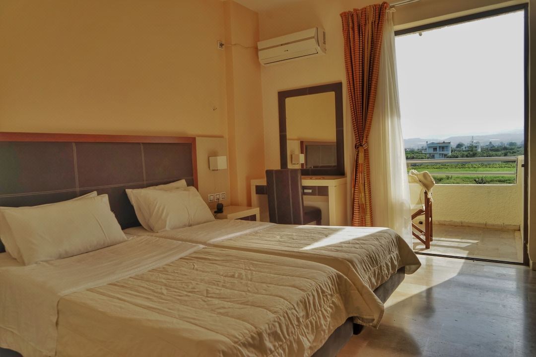 Kokoni Beach Hotel