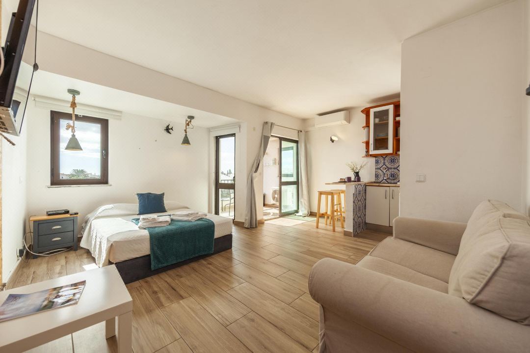 A57 - Lighthouse Apartment in Via Dona Ana Lagos