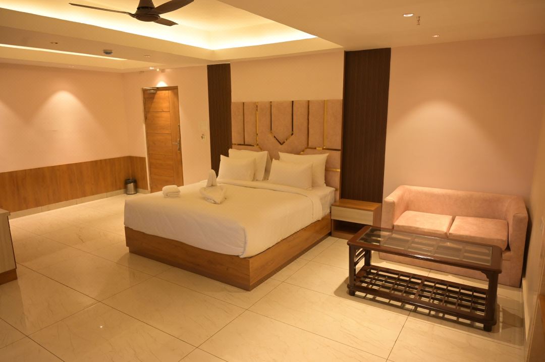 Hotel Ananta Sayana